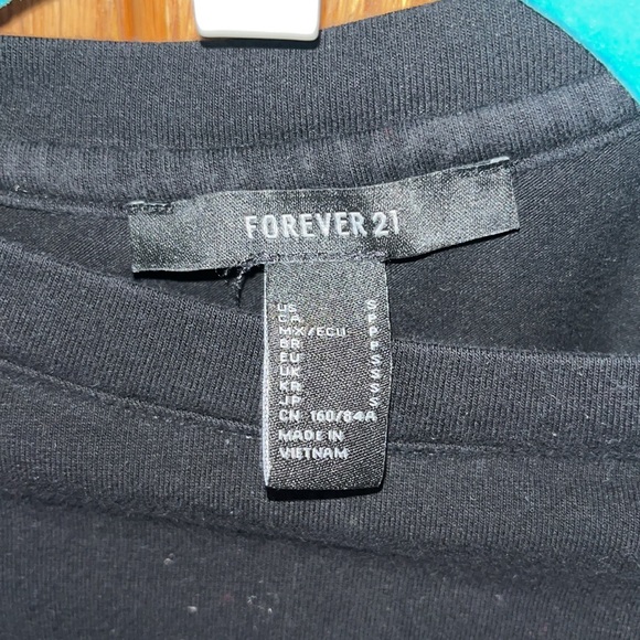 Black tee “forget me not” - Picture 2 of 3